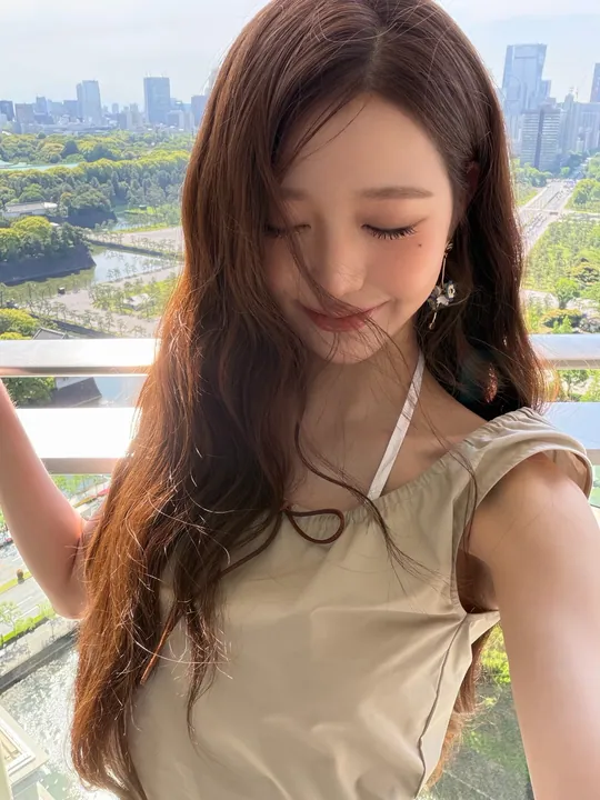 Jang Wonyoung · Archive frame