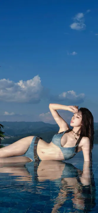 Sky Portrait 0053